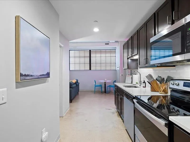 Cozysuites Historic 1Br, Downtown Pittsburgh 0*,
